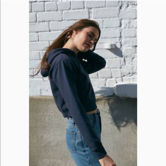 Brandy Melville Daisy cropped hoodie - navy - Picture 3 of 7